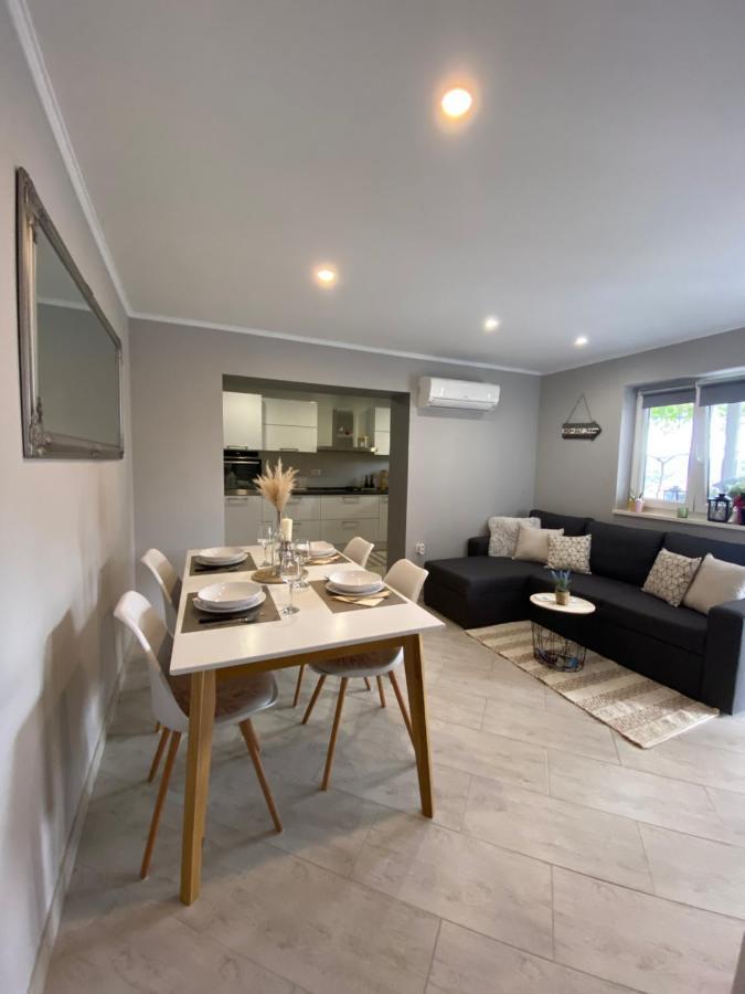 Gustirna Apartman Petra מראה חיצוני תמונה